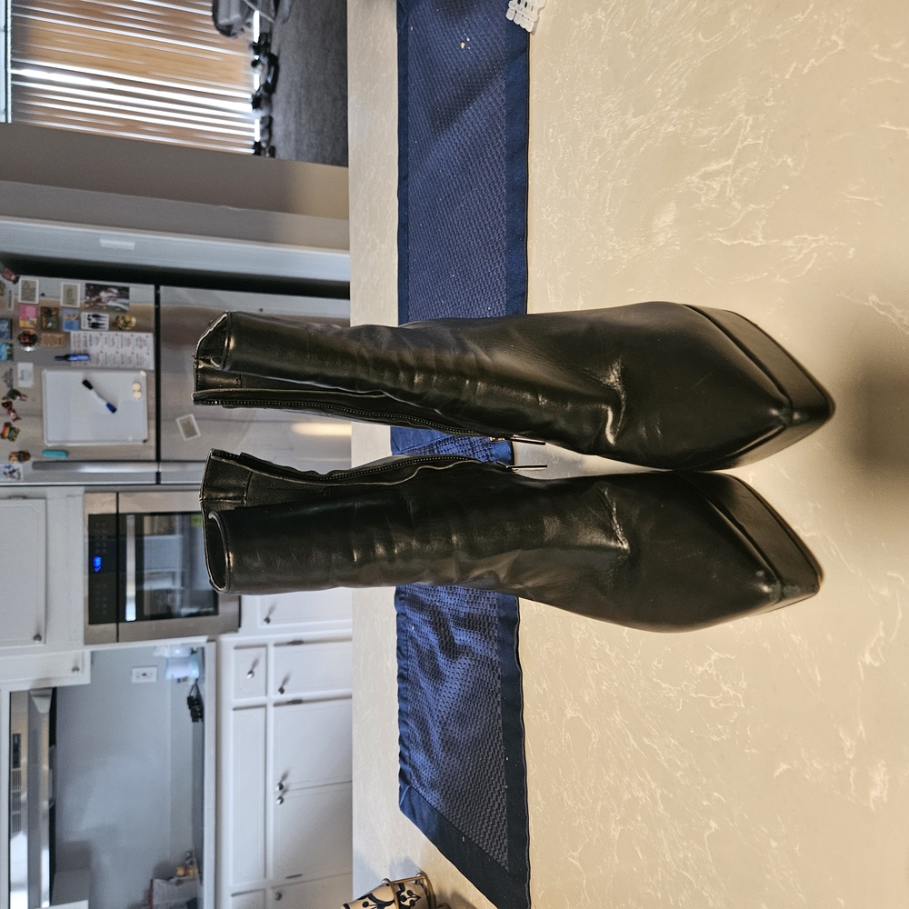 Gianni Bini Black Heeled Boots with Pointed Toe
